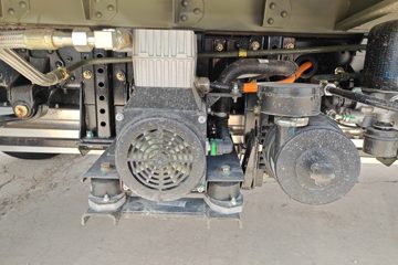 ����HOWOͳ˧ 4.15�׵��Ŵ��綯��ʽ�Ῠ ����131.98kWhͼƬ