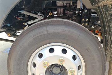 ����HOWOͳ˧ 4.15�׵��Ŵ��綯��ʽ�Ῠ ����131.98kWhͼƬ