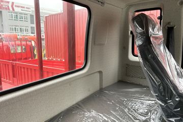 �ൺ��� JK6�п� 240���� 4X2 6.8�������ػ���ͼƬ