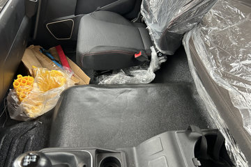 �ൺ��� JK6�п� 240���� 4X2 6.8�������ػ���ͼƬ