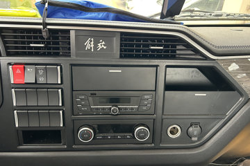 �ൺ��� JK6�п� 240���� 4X2 6.8�������ػ���ͼƬ