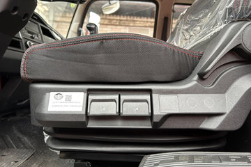 �ൺ��� JK6�п� 240���� 4X2 6.8�������ػ���ͼƬ