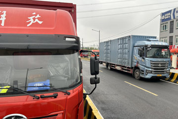 �ൺ��� JK6�п� 240���� 4X2 9.78����ʽ�ػ���ͼƬ