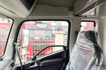 �ൺ��� JK6�п� 240���� 4X2 9.78����ʽ�ػ���ͼƬ