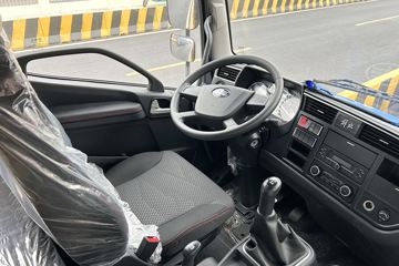 �ൺ��� JK6�п� 240���� 4X2 9.78����ʽ�ػ���ͼƬ