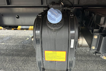 �ൺ��� JK6�п� 240���� 4X2 9.78����ʽ�ػ���ͼƬ