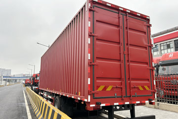 �ൺ��� JK6�п� 240���� 4X2 9.78����ʽ�ػ���ͼƬ