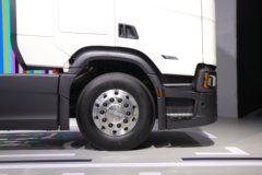 斯堪尼亚新460R 国产版 12.7L柴油 460马力 4X2 斯堪尼亚14档 AMT自动档 牵引车