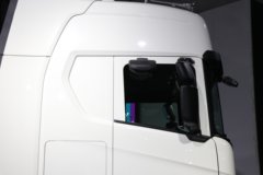 斯堪尼亚新460R 国产版 12.7L柴油 460马力 4X2 斯堪尼亚14档 AMT自动档 牵引车