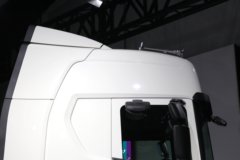 斯堪尼亚新460R 国产版 12.7L柴油 460马力 4X2 斯堪尼亚14档 AMT自动档 牵引车