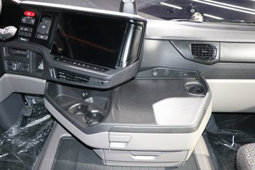 ˹��������460R ������ 12.7L���� 460���� 4X2 ˹������14�� AMT�Զ��� ǣ����ͼƬ