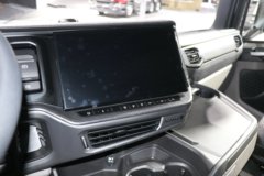 斯堪尼亚新460R 国产版 12.7L柴油 460马力 4X2 斯堪尼亚14档 AMT自动档 牵引车