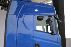 斯堪尼亚 新500R系列 国产版 12.7L柴油 500马力 4X2 AMT自动档 高顶 牵引车