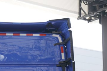 ˹������ ��500Rϵ�� ������ 12.7L���� 500���� 4X2 AMT�Զ��� �߶� ǣ����ͼƬ