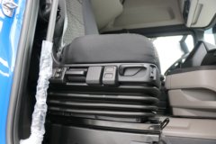 斯堪尼亚 新500R系列 国产版 12.7L柴油 500马力 4X2 AMT自动档 高顶 牵引车