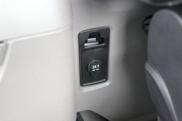 ˹������ ��500Rϵ�� ������ 12.7L���� 500���� 4X2 AMT�Զ��� �߶� ǣ����ͼƬ