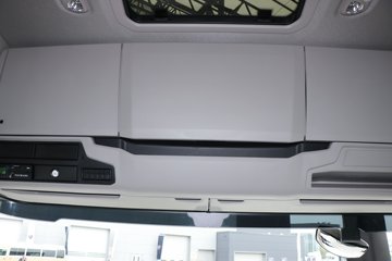 ˹������ ��500Rϵ�� ������ 12.7L���� 500���� 4X2 AMT�Զ��� �߶� ǣ����ͼƬ