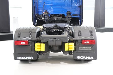 ˹������ ��500Rϵ�� ������ 12.7L���� 500���� 4X2 AMT�Զ��� �߶� ǣ����ͼƬ