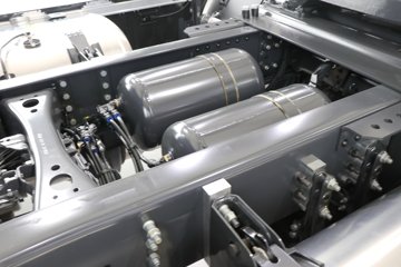 ˹������ ��500Rϵ�� ������ 12.7L���� 500���� 4X2 AMT�Զ��� �߶� ǣ����ͼƬ