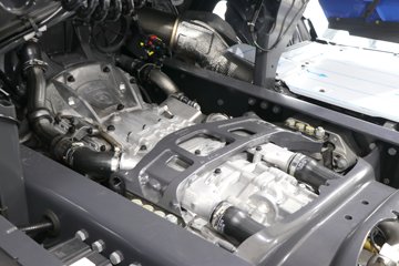 ˹������ ��500Rϵ�� ������ 12.7L���� 500���� 4X2 AMT�Զ��� �߶� ǣ����ͼƬ