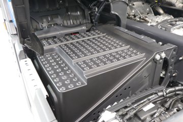 ˹������ ��500Rϵ�� ������ 12.7L���� 500���� 4X2 AMT�Զ��� �߶� ǣ����ͼƬ