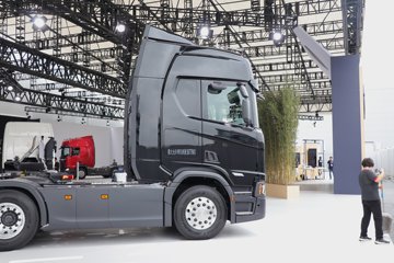 ˹������ ��560R PRO ������ 12.7L���� 560���� 6X2R ˹������14�� AMT�Զ��� �߶� ǣ����ͼƬ