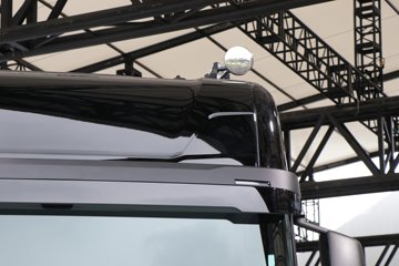 ˹������ ��560R PRO ������ 12.7L���� 560���� 6X2R ˹������14�� AMT�Զ��� �߶� ǣ����ͼƬ