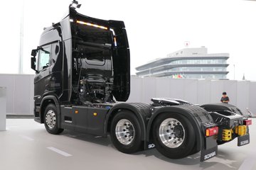 ˹������ ��560R PRO ������ 12.7L���� 560���� 6X2R ˹������14�� AMT�Զ��� �߶� ǣ����ͼƬ