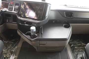 ˹������ ��560R PRO ������ 12.7L���� 560���� 6X2R ˹������14�� AMT�Զ��� �߶� ǣ����ͼƬ