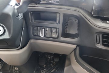 ˹������ ��560R PRO ������ 12.7L���� 560���� 6X2R ˹������14�� AMT�Զ��� �߶� ǣ����ͼƬ