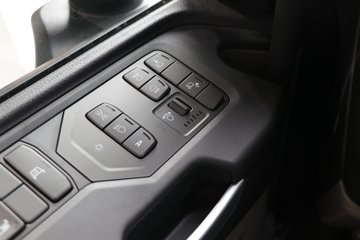 ˹������ ��560R PRO ������ 12.7L���� 560���� 6X2R ˹������14�� AMT�Զ��� �߶� ǣ����ͼƬ