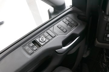 ˹������ ��560R PRO ������ 12.7L���� 560���� 6X2R ˹������14�� AMT�Զ��� �߶� ǣ����ͼƬ