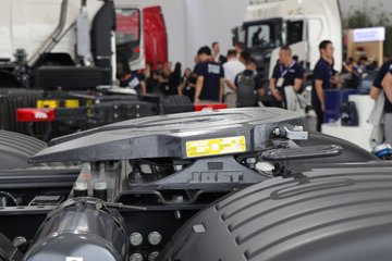 ˹������ ��560R PRO ������ 12.7L���� 560���� 6X2R ˹������14�� AMT�Զ��� �߶� ǣ����ͼƬ