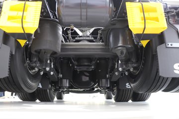 ˹������ ��560R PRO ������ 12.7L���� 560���� 6X2R ˹������14�� AMT�Զ��� �߶� ǣ����ͼƬ