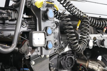 ˹������ ��560R PRO ������ 12.7L���� 560���� 6X2R ˹������14�� AMT�Զ��� �߶� ǣ����ͼƬ