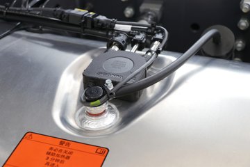 ˹������ ��560R PRO ������ 12.7L���� 560���� 6X2R ˹������14�� AMT�Զ��� �߶� ǣ����ͼƬ