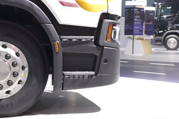 ˹��������500Rϵ�� ������ 12.7L���� 500���� 6X2R AMT�Զ���ǣ����ͼƬ