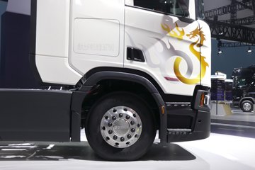 ˹��������500Rϵ�� ������ 12.7L���� 500���� 6X2R AMT�Զ���ǣ����ͼƬ