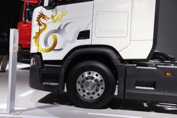 ˹��������500Rϵ�� ������ 12.7L���� 500���� 6X2R AMT�Զ���ǣ����ͼƬ