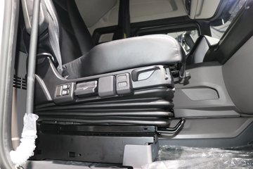 ˹��������500Rϵ�� ������ 12.7L���� 500���� 6X2R AMT�Զ���ǣ����ͼƬ