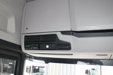 ˹��������500Rϵ�� ������ 12.7L���� 500���� 6X2R AMT�Զ���ǣ����ͼƬ