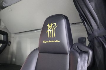 ˹��������500Rϵ�� ������ 12.7L���� 500���� 6X2R AMT�Զ���ǣ����ͼƬ