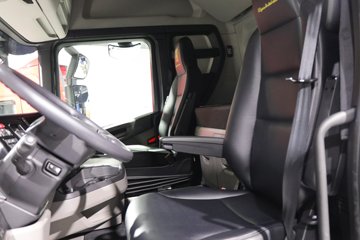 ˹��������500Rϵ�� ������ 12.7L���� 500���� 6X2R AMT�Զ���ǣ����ͼƬ