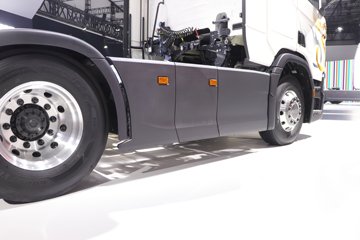 ˹��������500Rϵ�� ������ 12.7L���� 500���� 6X2R AMT�Զ���ǣ����ͼƬ