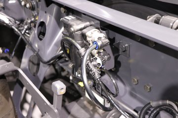 ˹��������500Rϵ�� ������ 12.7L���� 500���� 6X2R AMT�Զ���ǣ����ͼƬ