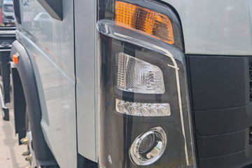 ����HOWO���� 2.5L���� 180���� �й�����10�� 4.15�׵��Ų�դʽ�ῨͼƬ