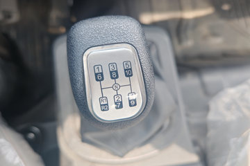 ����HOWO���� 2.5L���� 180���� �й�����10�� 4.15�׵��Ų�դʽ�ῨͼƬ