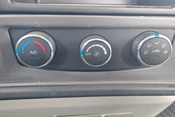 ����HOWO���� 2.5L���� 180���� �й�����10�� 4.15�׵��Ų�դʽ�ῨͼƬ