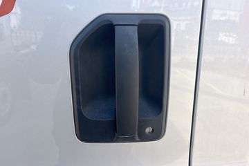 ���J6F 3.2L���� 180���� ��ʿ��8�� 5.16�׵�����ʽ�ػ���ͼƬ