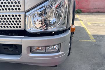 ���J6F 3.2L���� 180���� ��ʿ��8�� 5.16�׵�����ʽ�ػ���ͼƬ